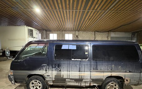 Nissan Caravan III, 2000 год, 390 000 рублей, 7 фотография