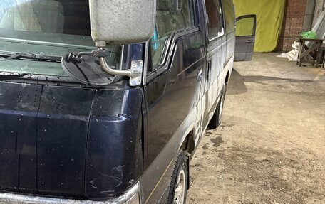 Nissan Caravan III, 2000 год, 390 000 рублей, 6 фотография
