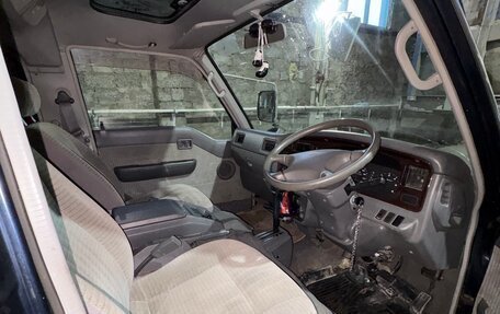 Nissan Caravan III, 2000 год, 390 000 рублей, 12 фотография