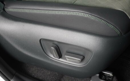 Toyota RAV4, 2025 год, 4 459 000 рублей, 14 фотография