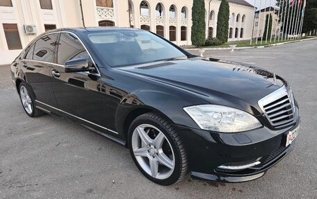 Mercedes-Benz S-Класс, 2012 год, 2 500 000 рублей, 8 фотография