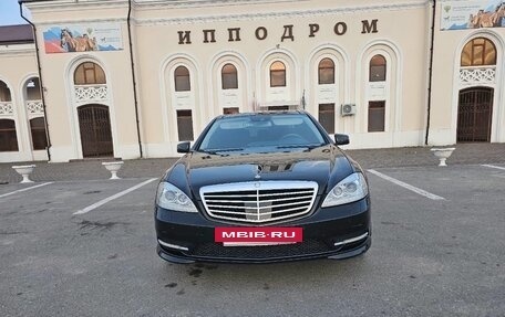 Mercedes-Benz S-Класс, 2012 год, 2 500 000 рублей, 3 фотография