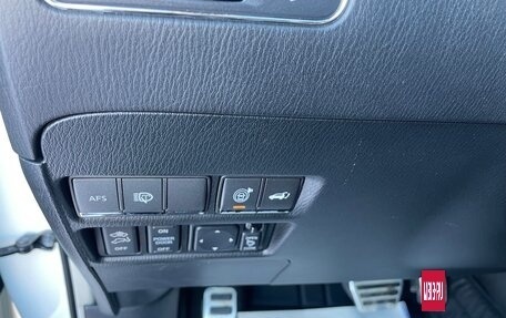 Infiniti QX56, 2012 год, 2 950 000 рублей, 11 фотография