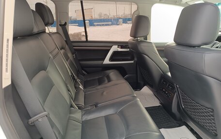 Toyota Land Cruiser 200, 2016 год, 5 300 000 рублей, 9 фотография