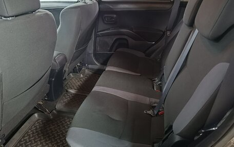 Mitsubishi Outlander III рестайлинг 3, 2011 год, 799 000 рублей, 14 фотография