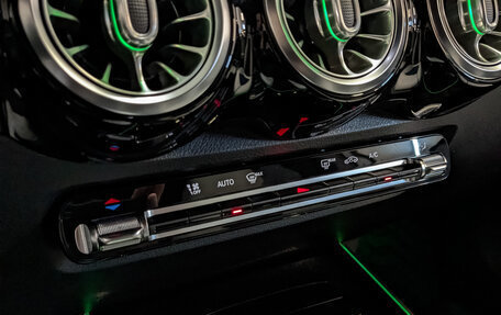 Mercedes-Benz GLB, 2020 год, 3 185 000 рублей, 21 фотография