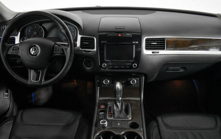 Volkswagen Touareg III, 2014 год, 1 259 000 рублей, 15 фотография