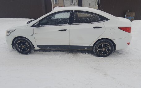 Hyundai Solaris II рестайлинг, 2016 год, 499 999 рублей, 4 фотография