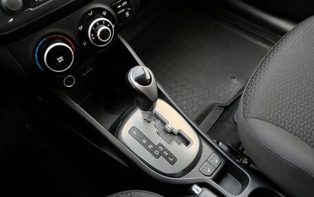 KIA Rio III рестайлинг, 2014 год, 892 000 рублей, 10 фотография