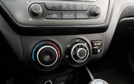 KIA Rio III рестайлинг, 2014 год, 892 000 рублей, 11 фотография