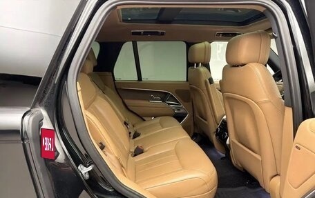 Land Rover Range Rover IV рестайлинг, 2022 год, 10 780 000 рублей, 7 фотография