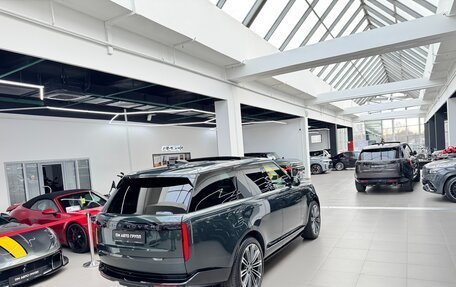 Land Rover Range Rover IV рестайлинг, 2025 год, 24 690 000 рублей, 39 фотография