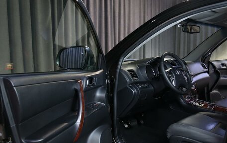 Toyota Highlander III, 2013 год, 1 799 000 рублей, 8 фотография