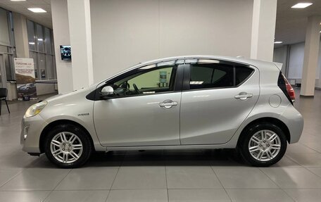 Toyota Aqua I, 2015 год, 995 000 рублей, 2 фотография