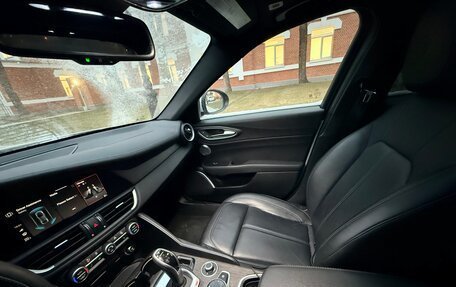 Alfa Romeo Giulia II, 2021 год, 3 700 000 рублей, 6 фотография