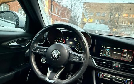 Alfa Romeo Giulia II, 2021 год, 3 700 000 рублей, 7 фотография