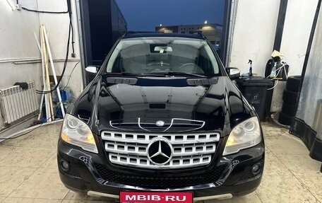Mercedes-Benz M-Класс, 2008 год, 1 300 000 рублей, 1 фотография