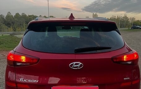 Hyundai Tucson III, 2019 год, 2 300 000 рублей, 2 фотография