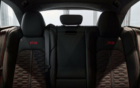 Audi RS 6, 2025 год, 19 900 000 рублей, 16 фотография