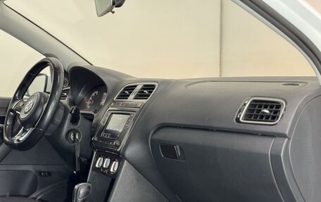 Volkswagen Polo VI (EU Market), 2019 год, 1 200 000 рублей, 9 фотография