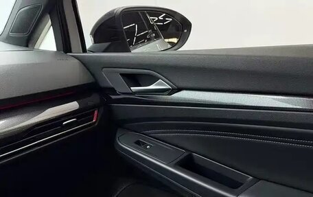 Volkswagen Golf VIII, 2021 год, 1 921 000 рублей, 15 фотография