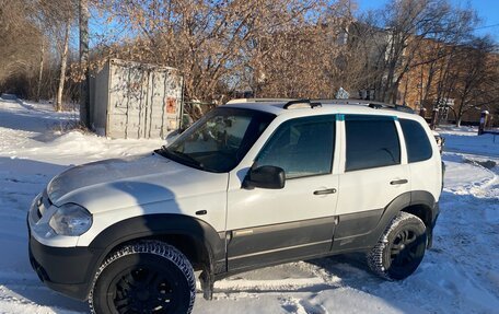 Chevrolet Niva I рестайлинг, 2016 год, 625 000 рублей, 2 фотография