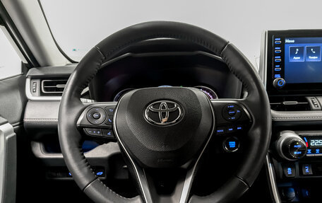 Toyota RAV4, 2021 год, 3 385 000 рублей, 23 фотография