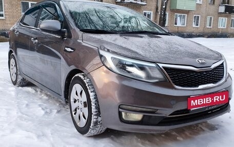 KIA Rio III рестайлинг, 2015 год, 800 000 рублей, 12 фотография