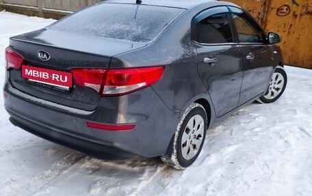 KIA Rio III рестайлинг, 2015 год, 800 000 рублей, 16 фотография