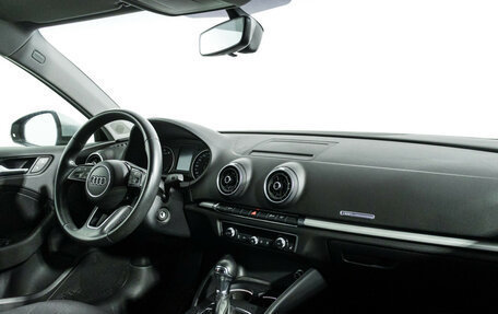 Audi A3, 2019 год, 1 969 898 рублей, 9 фотография