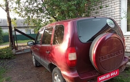 Chevrolet Niva I рестайлинг, 2004 год, 300 000 рублей, 9 фотография