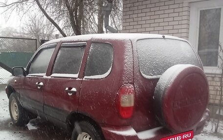 Chevrolet Niva I рестайлинг, 2004 год, 300 000 рублей, 3 фотография