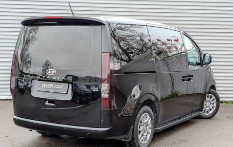 Hyundai Staria, 2021 год, 4 370 000 рублей, 5 фотография