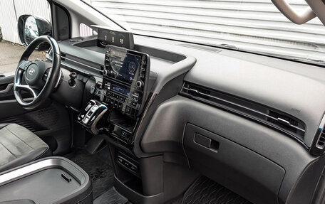 Hyundai Staria, 2021 год, 4 370 000 рублей, 13 фотография