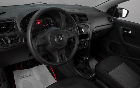 Volkswagen Polo VI (EU Market), 2011 год, 899 000 рублей, 6 фотография