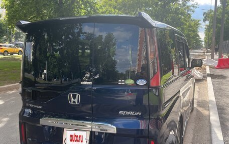 Honda Stepwgn IV, 2018 год, 2 400 000 рублей, 7 фотография