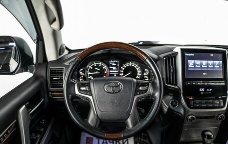 Toyota Land Cruiser 200, 2016 год, 6 180 000 рублей, 8 фотография