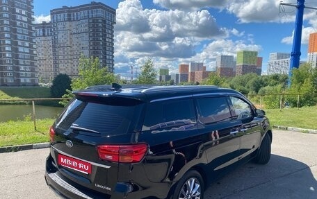 KIA Carnival III, 2019 год, 3 350 000 рублей, 3 фотография