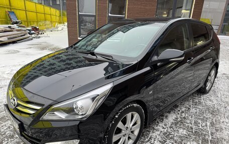 Hyundai Solaris II рестайлинг, 2015 год, 1 250 000 рублей, 2 фотография