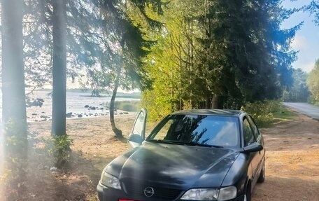 Opel Vectra B рестайлинг, 1998 год, 110 000 рублей, 3 фотография