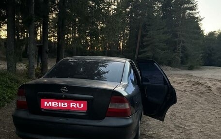 Opel Vectra B рестайлинг, 1998 год, 110 000 рублей, 5 фотография