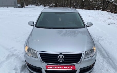 Volkswagen Passat B6, 2008 год, 530 000 рублей, 3 фотография