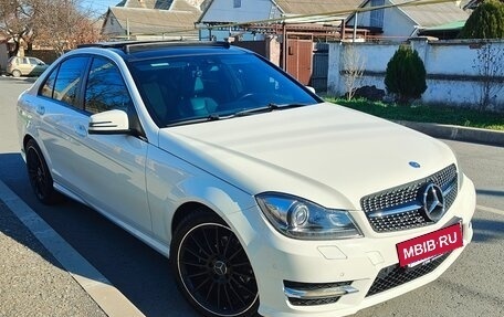 Mercedes-Benz C-Класс, 2011 год, 1 600 000 рублей, 4 фотография