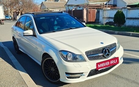 Mercedes-Benz C-Класс, 2011 год, 1 600 000 рублей, 7 фотография