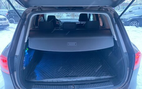 Volkswagen Touareg III, 2011 год, 2 150 000 рублей, 4 фотография