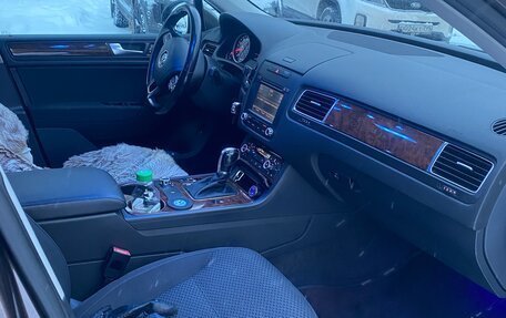 Volkswagen Touareg III, 2011 год, 2 150 000 рублей, 6 фотография