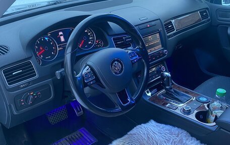 Volkswagen Touareg III, 2011 год, 2 150 000 рублей, 7 фотография