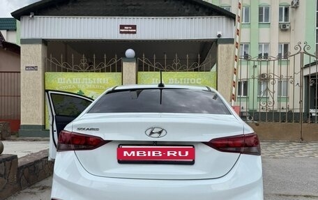 Hyundai Solaris II рестайлинг, 2018 год, 850 000 рублей, 5 фотография