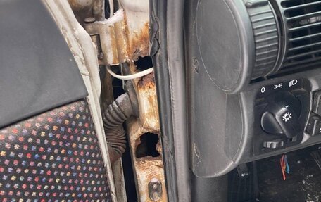 Opel Corsa B, 1994 год, 11 фотография