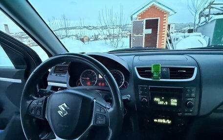 Suzuki Swift IV, 2011 год, 820 000 рублей, 10 фотография